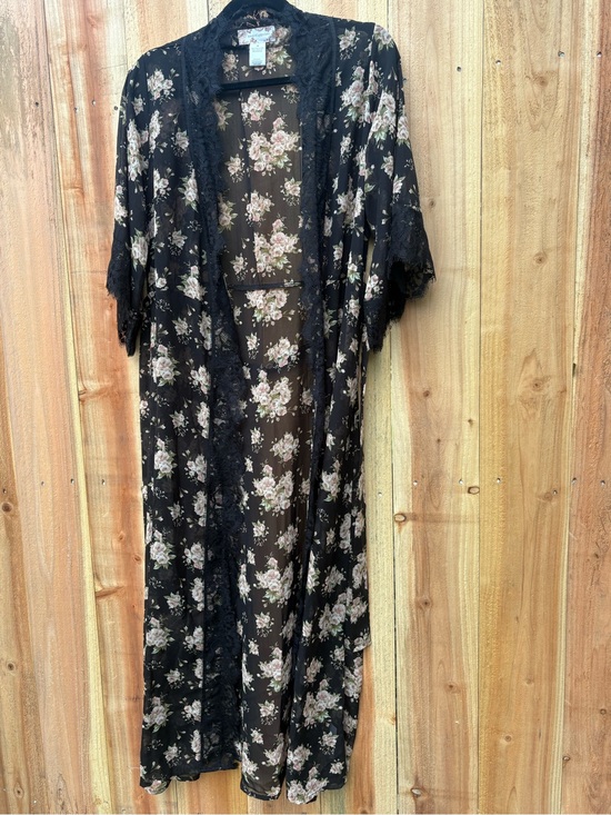 Band of Gypsies Tops - Band of Gypsies Black Dark Floral Sheer Lace-Trim Kimono Robe
